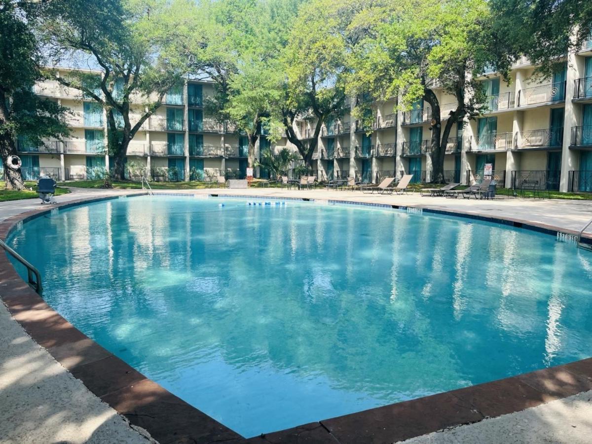 Wingate Houston Near Nrg Park/Medical Center Hotel Ngoại thất bức ảnh